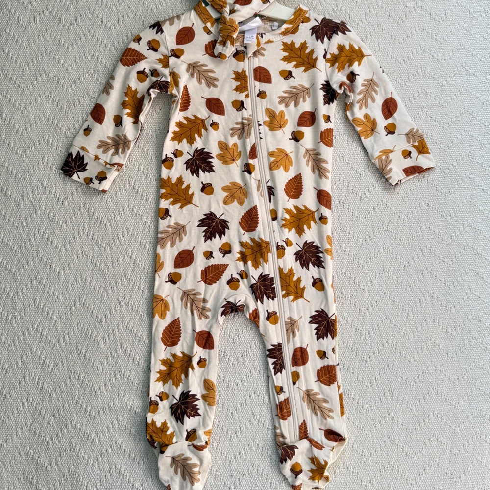 Fall Onesie - Picture 4 of 6